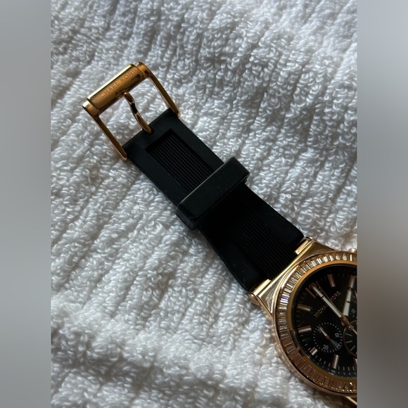 Michael Kors Dylan Stainless Steel Chronograph Watch - Picture 8 of 8